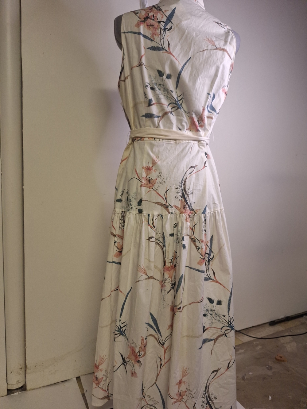NWT Antonio Melani Foral Button-Front Maxi Cotton Dress in Cream Size 8 - Picture 8 of 12